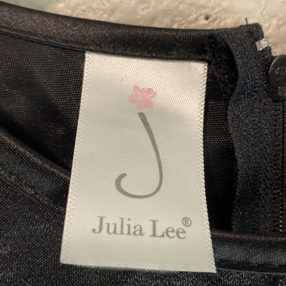 Julia Lee Satin Elegant Black Kids Dress with Floral Accent, knee Lenght Size12 - Picture 4 of 11